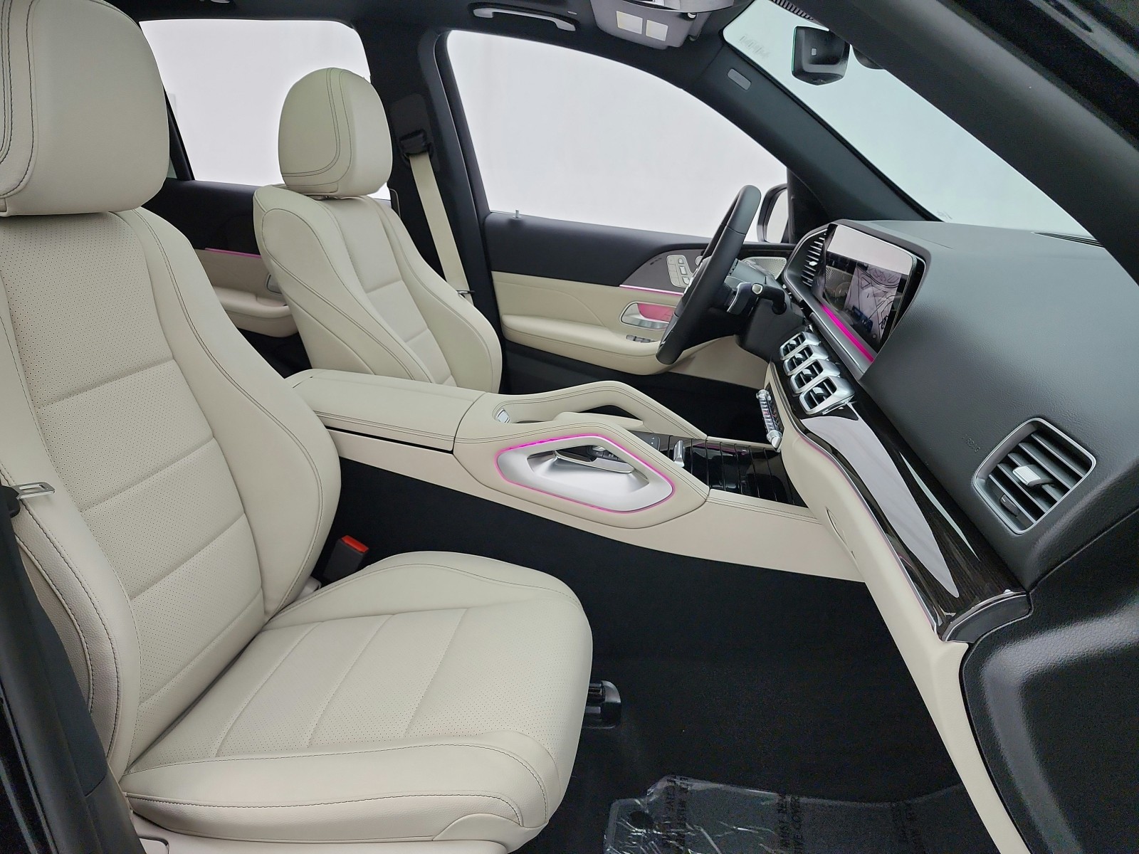 New 2026 Black Mercedes-Benz GLE 450e 4MATIC® SUV image 15