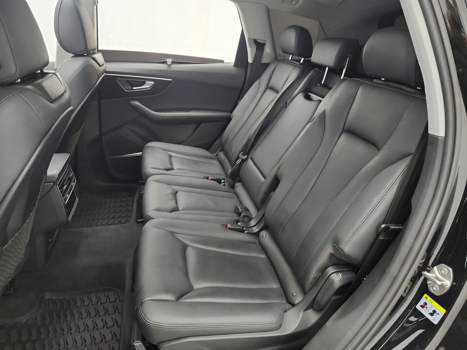 Used 2023 Mythos Black Metallic Audi Prestige 55 TFSI quattro image 15