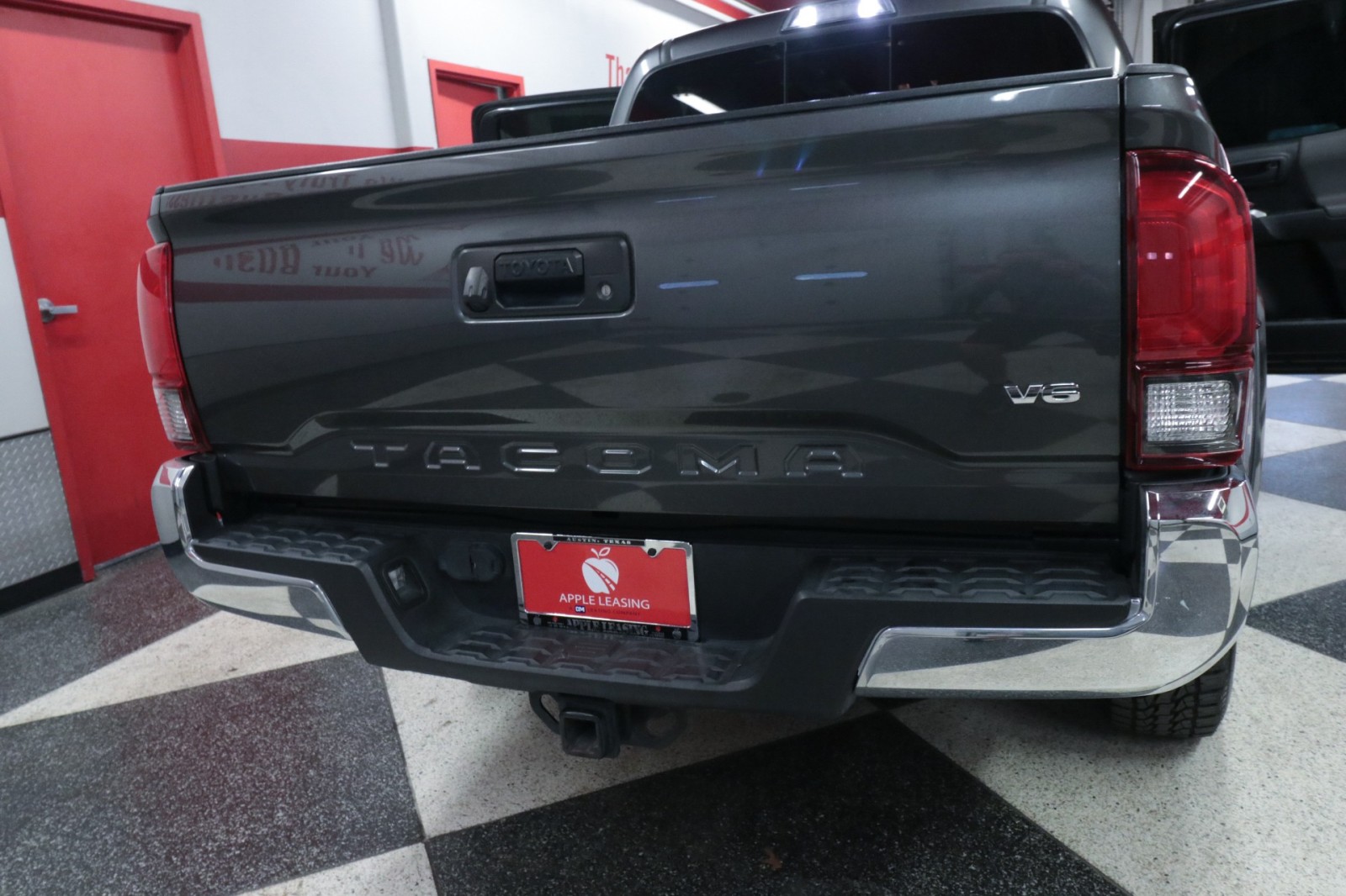 Used Car 2018 Toyota Tacoma  Sr5 For Sale Under $30,000 In Austin, Texas