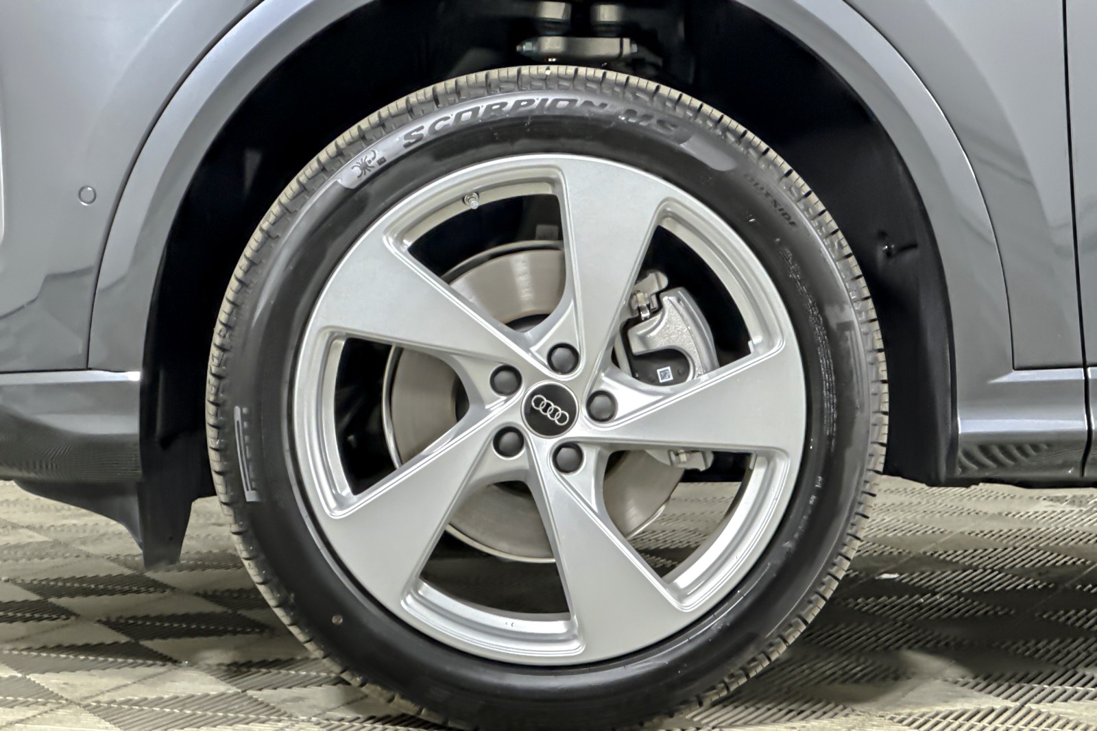 New 2025 Tambora Gray Metallic Audi Premium Plus 2.0 TFSI quattro image 23