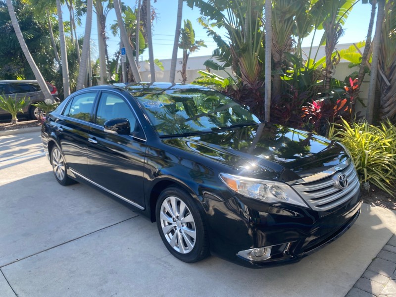2011 Toyota Avalon Limited LOW MILES 80,879 in ,