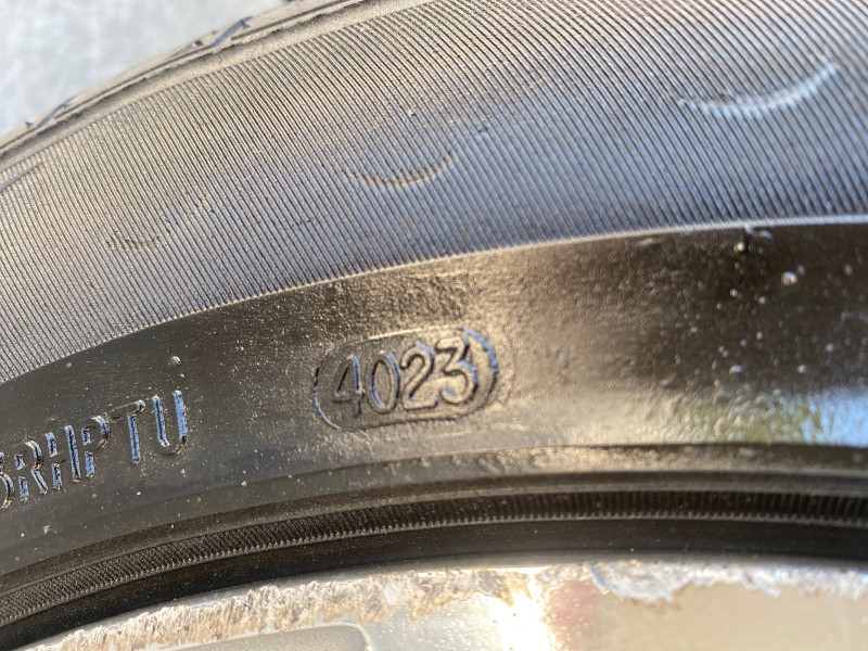 2011 Toyota Avalon Limited LOW MILES 80,879 in ,