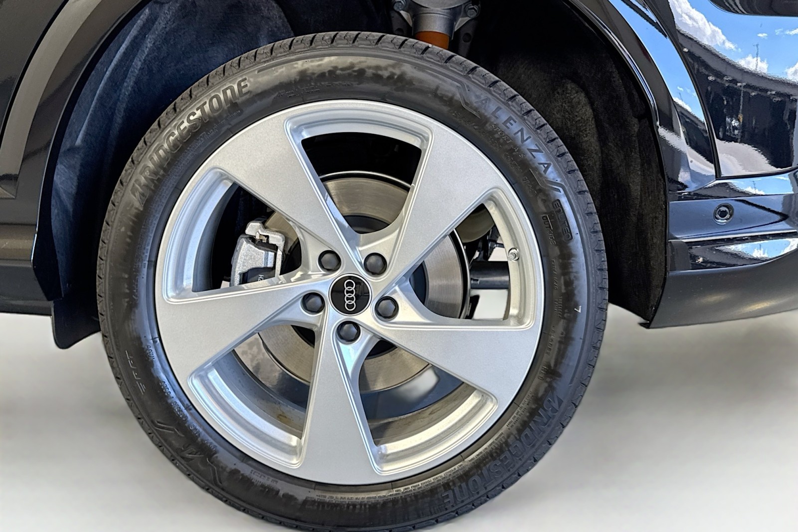 New 2025 Mythos Black Metallic Audi Premium Plus 2.0 TFSI quattro image 28