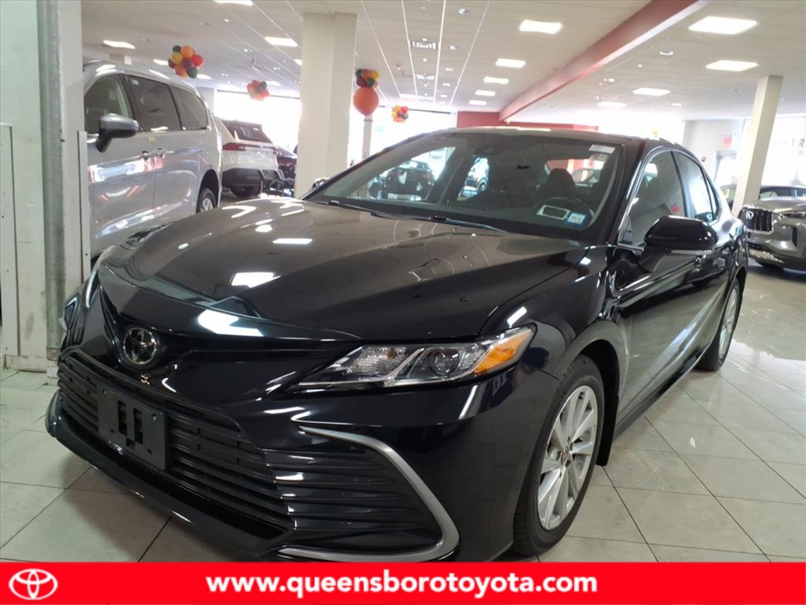 2023 Toyota Camry LE's photo