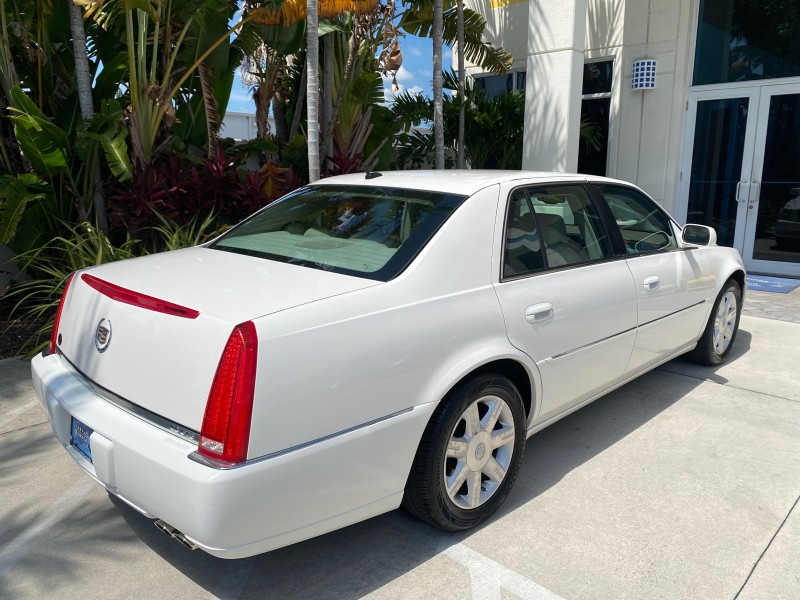 2006 Cadillac DTS LOW MILES 58,287 in , 