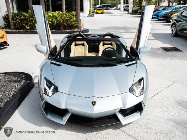 Lamborghini Aventador