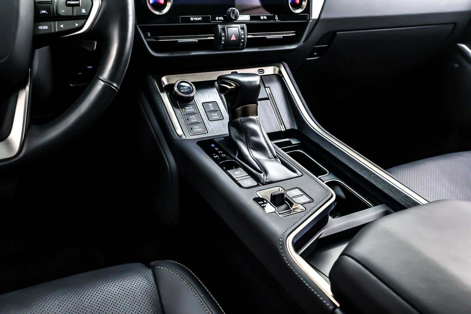 Used 2024 Eminent White Pearl Lexus GX 550 Overtrail+ image 7