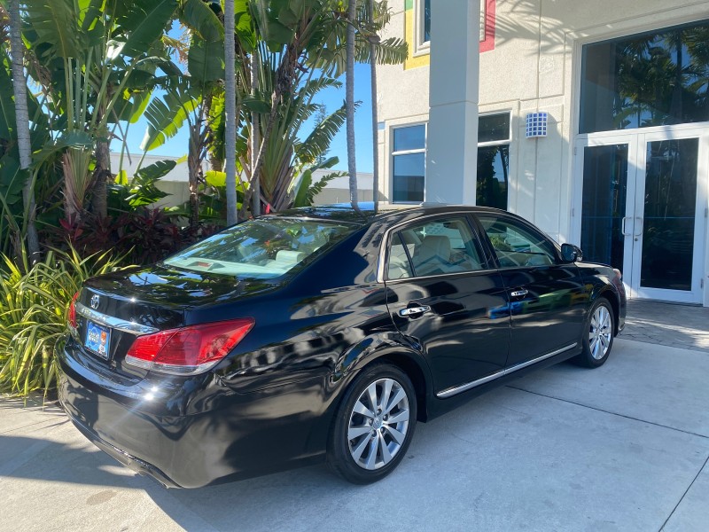 2011 Toyota Avalon Limited LOW MILES 80,879 in ,