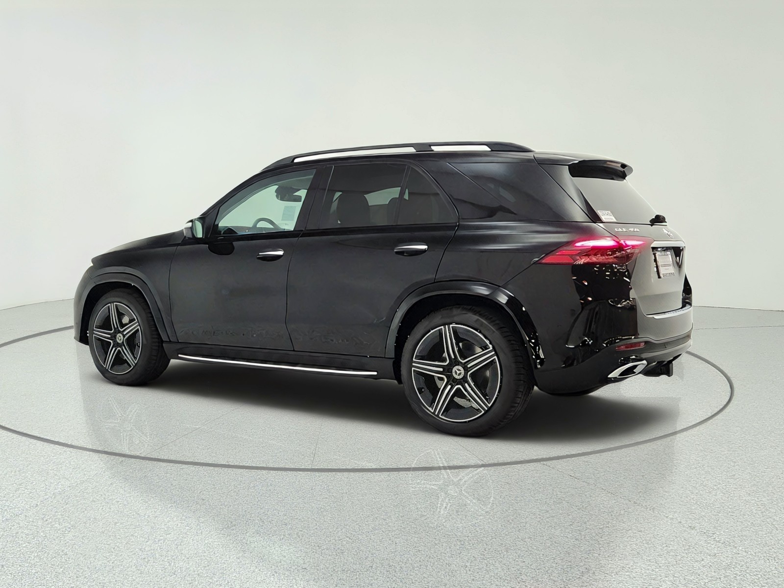New 2026 Black Mercedes-Benz GLE 450 4MATIC® SUV image 7