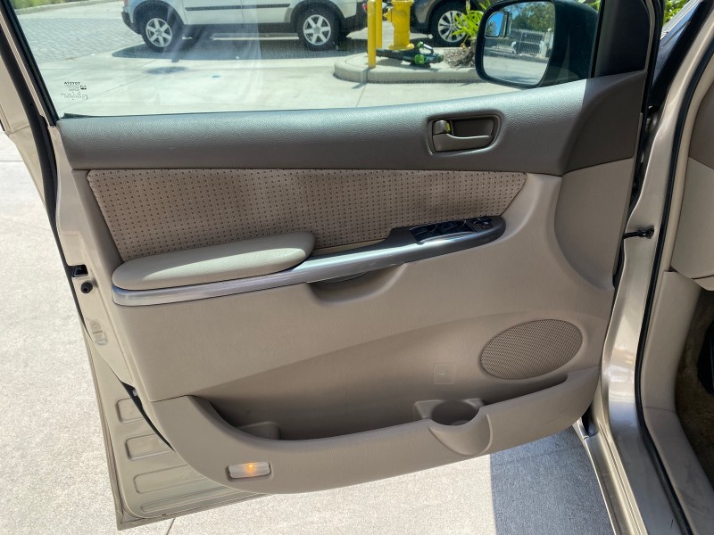 2006 Toyota Sienna VAN LE LOW MILES 78,653 in , 