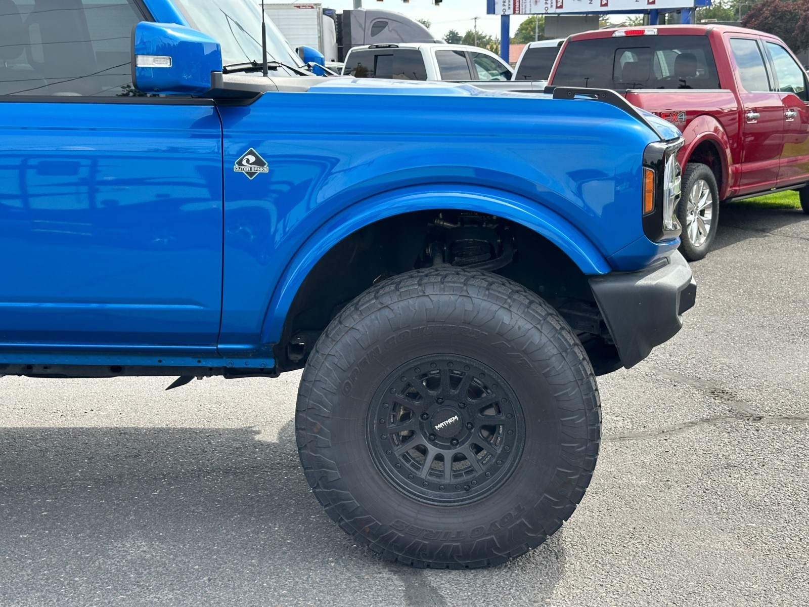 2022 Ford Bronco Black Diamond 5