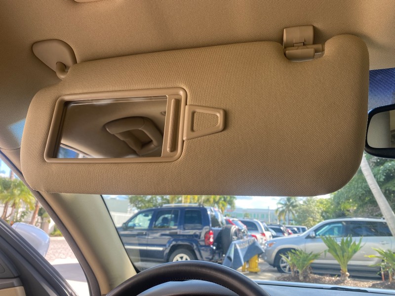 2013 Hyundai Genesis 3.8L LOW MILES 33,576 in , 