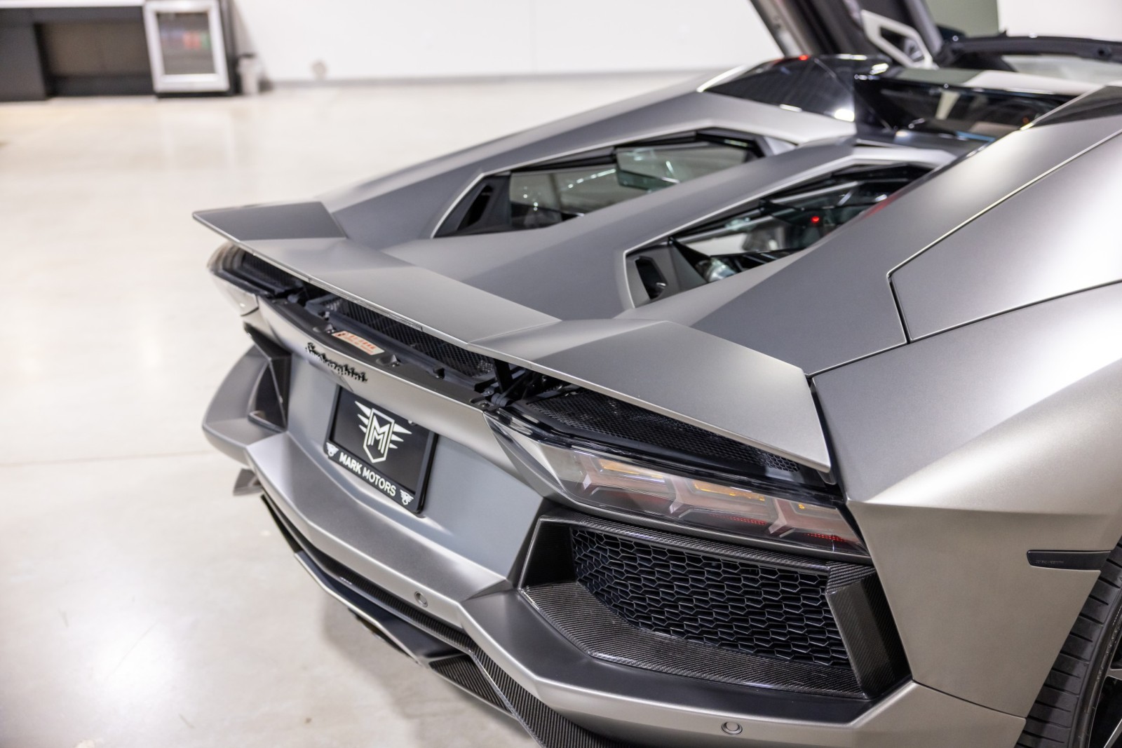 2015 Lamborghini Aventador Roadster LP 700-4 photo 48