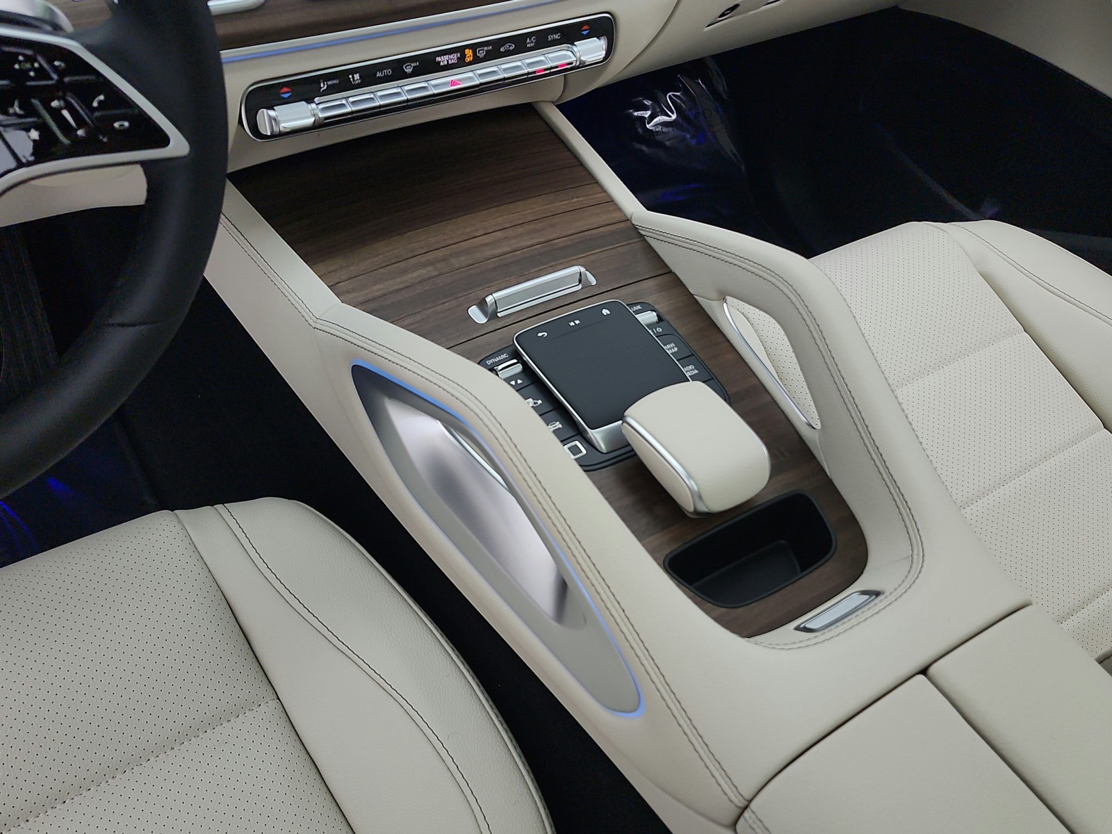 New 2026 MANUFAKTUR Alpine Grey Mercedes-Benz GLE 450 image 10