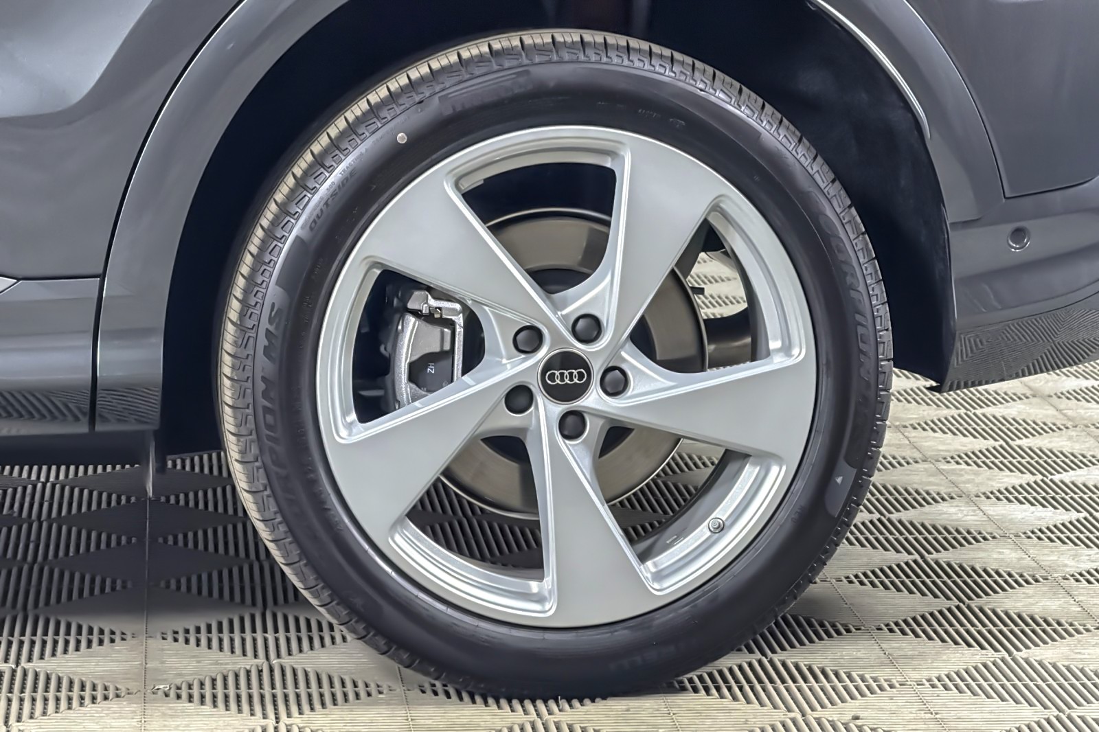 New 2026 Daytona Gray Pearl Effect Audi Premium Plus 2.0 TFSI quattro image 26