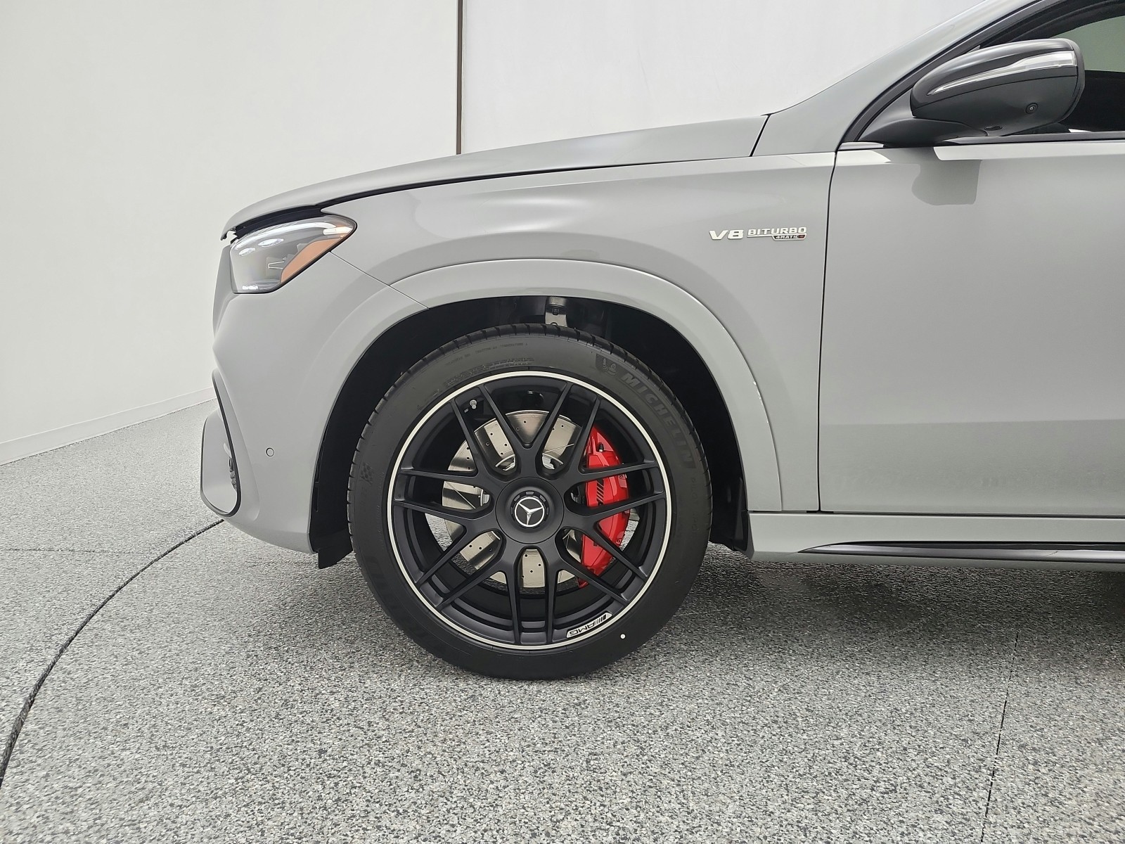 New 2026 MANUFAKTUR Alpine Grey Mercedes-Benz AMG® GLE 63 S image 12