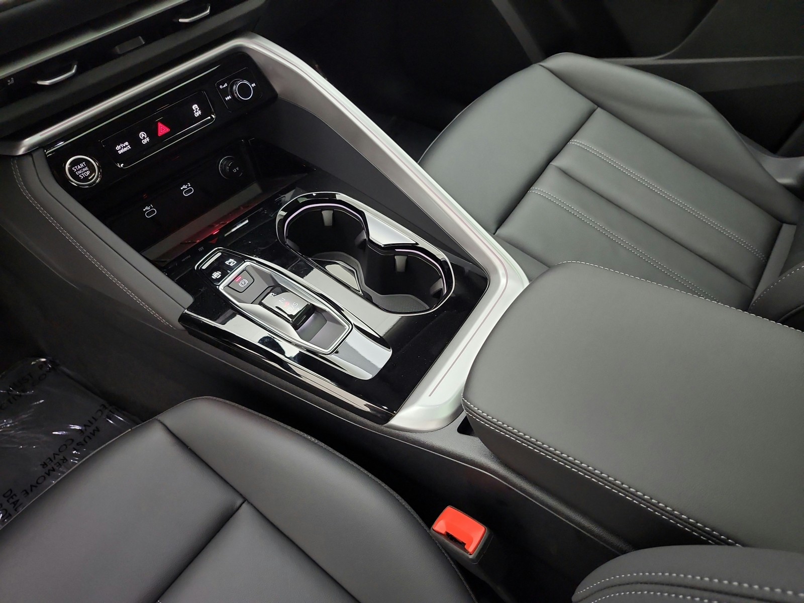 New 2026 Arkona White Audi Premium Plus 2.0 TFSI quattro image 9