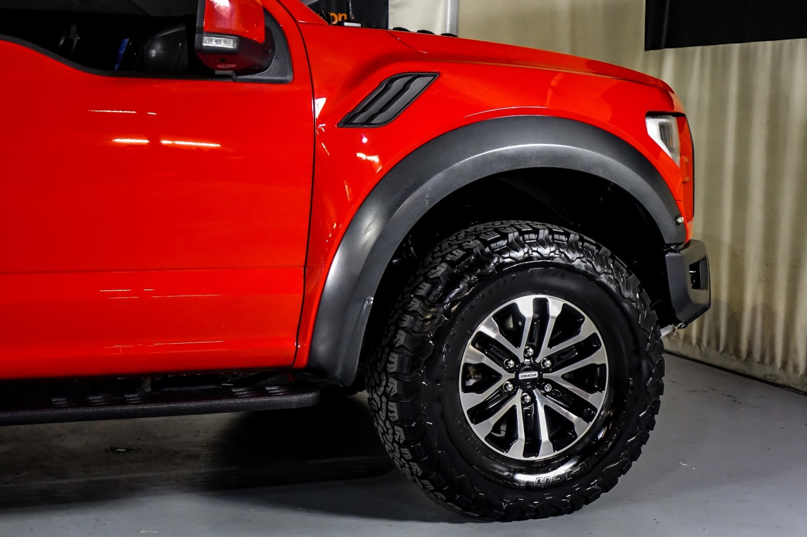 2019 Ford F-150 Raptor 7