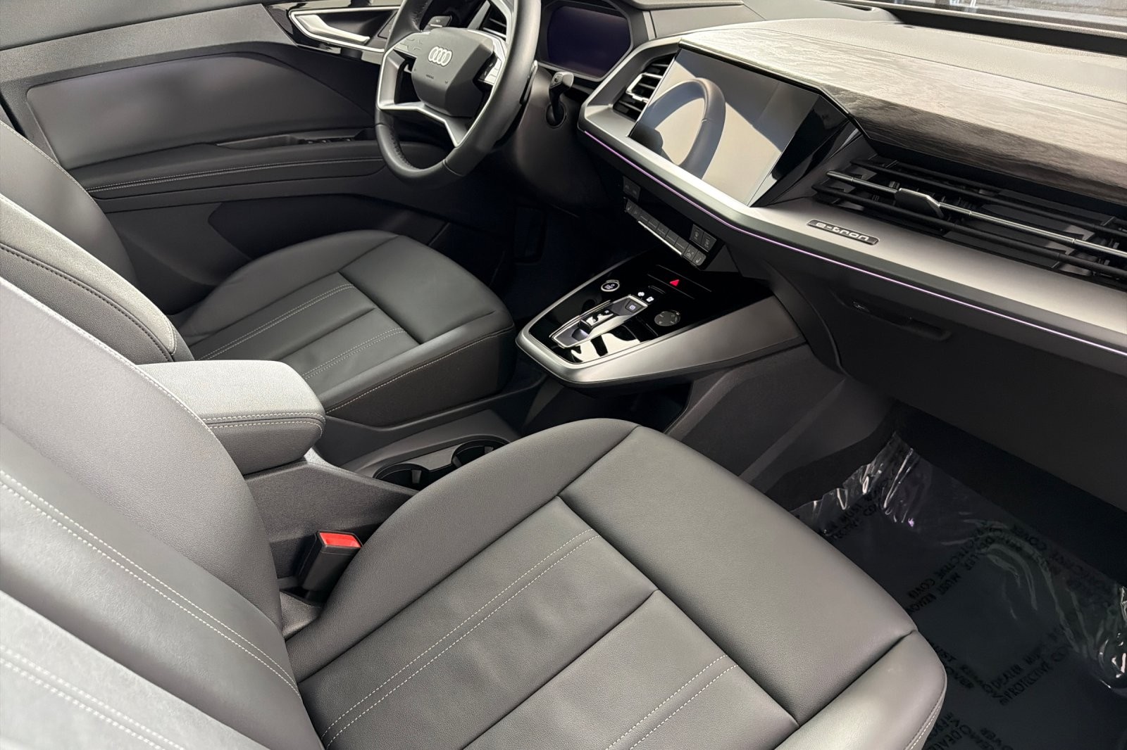 Used 2024 Glacier White Metallic Audi Prestige 55 quattro image 15