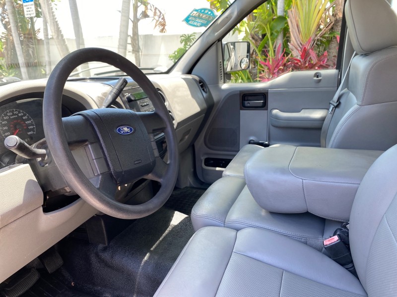 2005 Ford F-150 PU STX LOW MILES 18,931 in , 