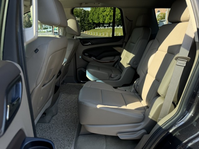 2015 Chevrolet Tahoe LTZ with Center Row Buckets 28