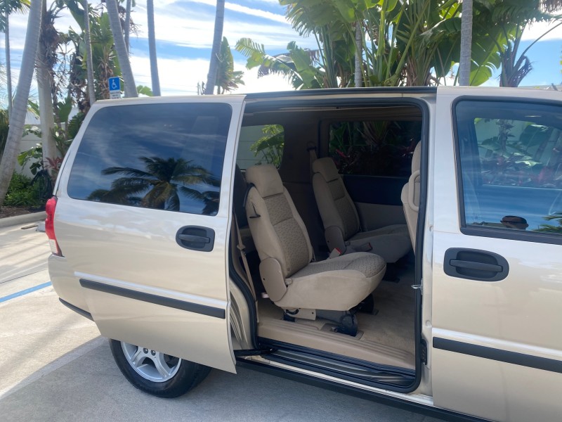 2007 Chevrolet Uplander LS LOW MILES 46,982 VAN in , 