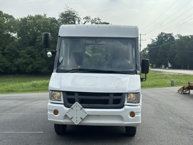 2018 Isuzu Reach 14' Step Van Diesel   Automatic in , 