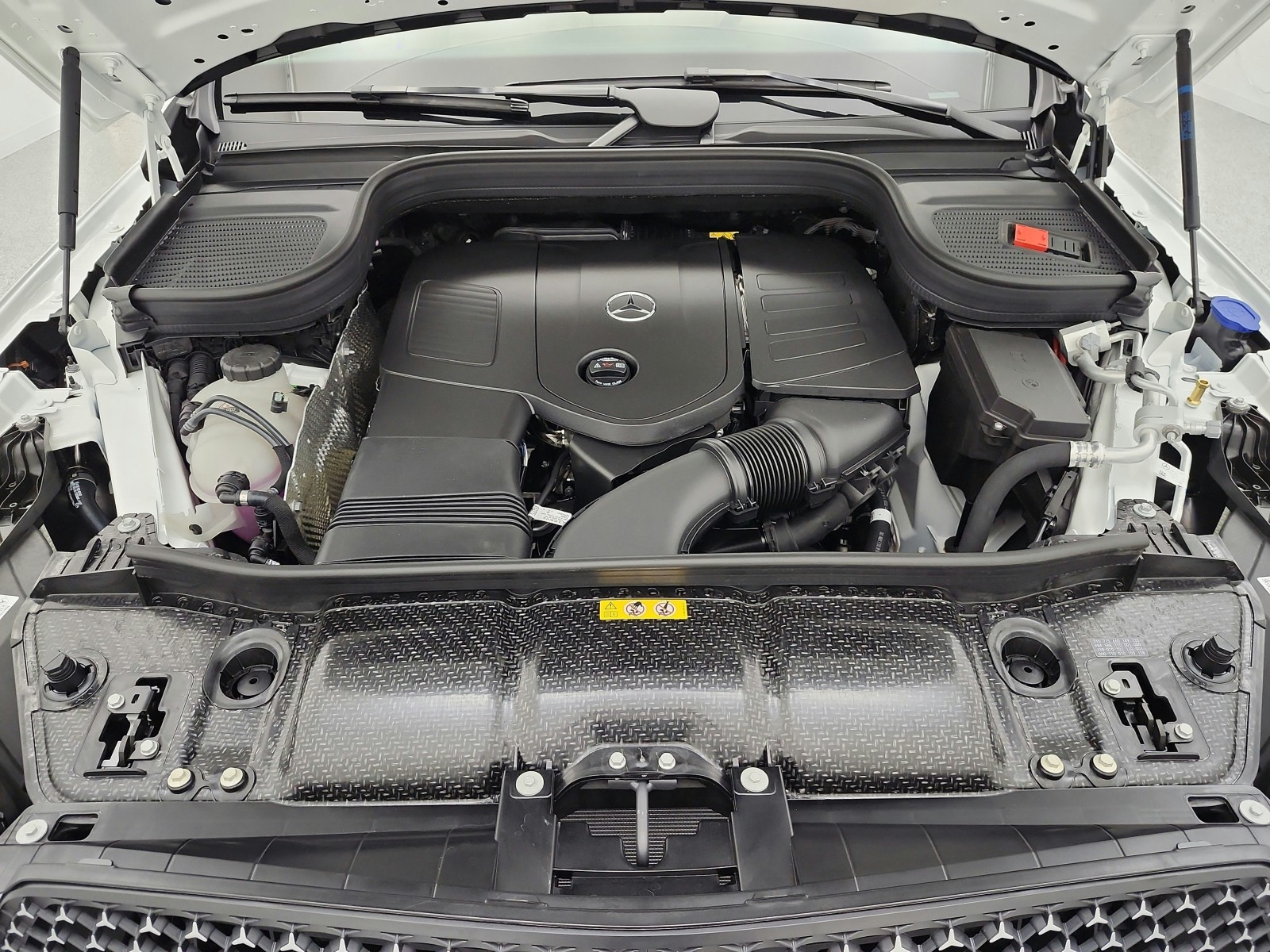 New 2026 Polar White Mercedes-Benz GLE 350 image 12