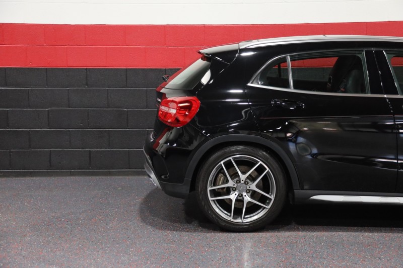 2015 Mercedes-Benz GLA45 AMG 4-Matic 4dr Suv in , 