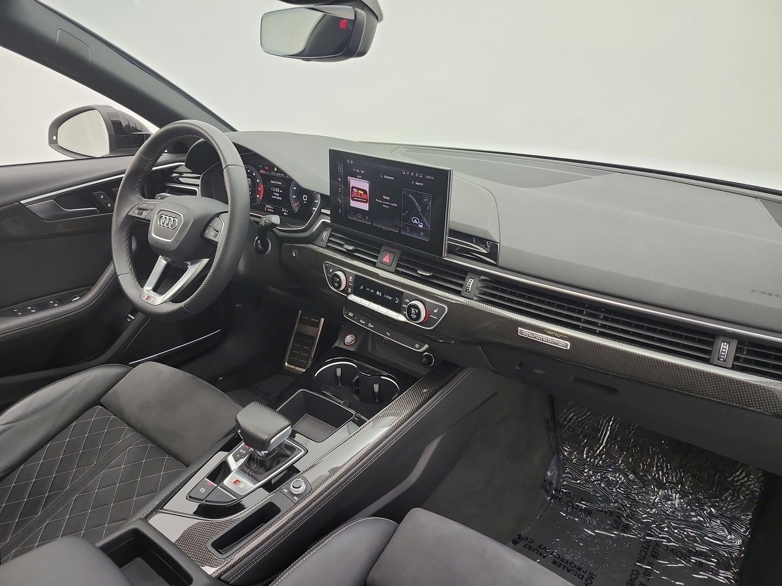 Used 2023 Glacier White Metallic Audi Premium Plus 3.0 TFSI quattro image 23