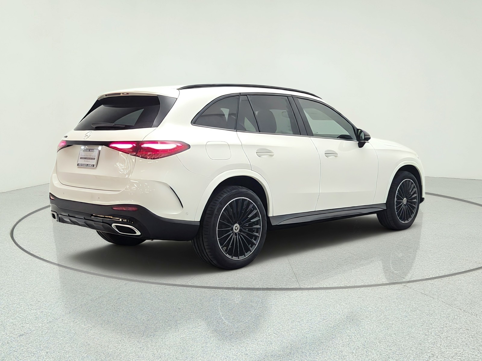 New 2027 Polar White Mercedes-Benz GLC 300 SUV image 5