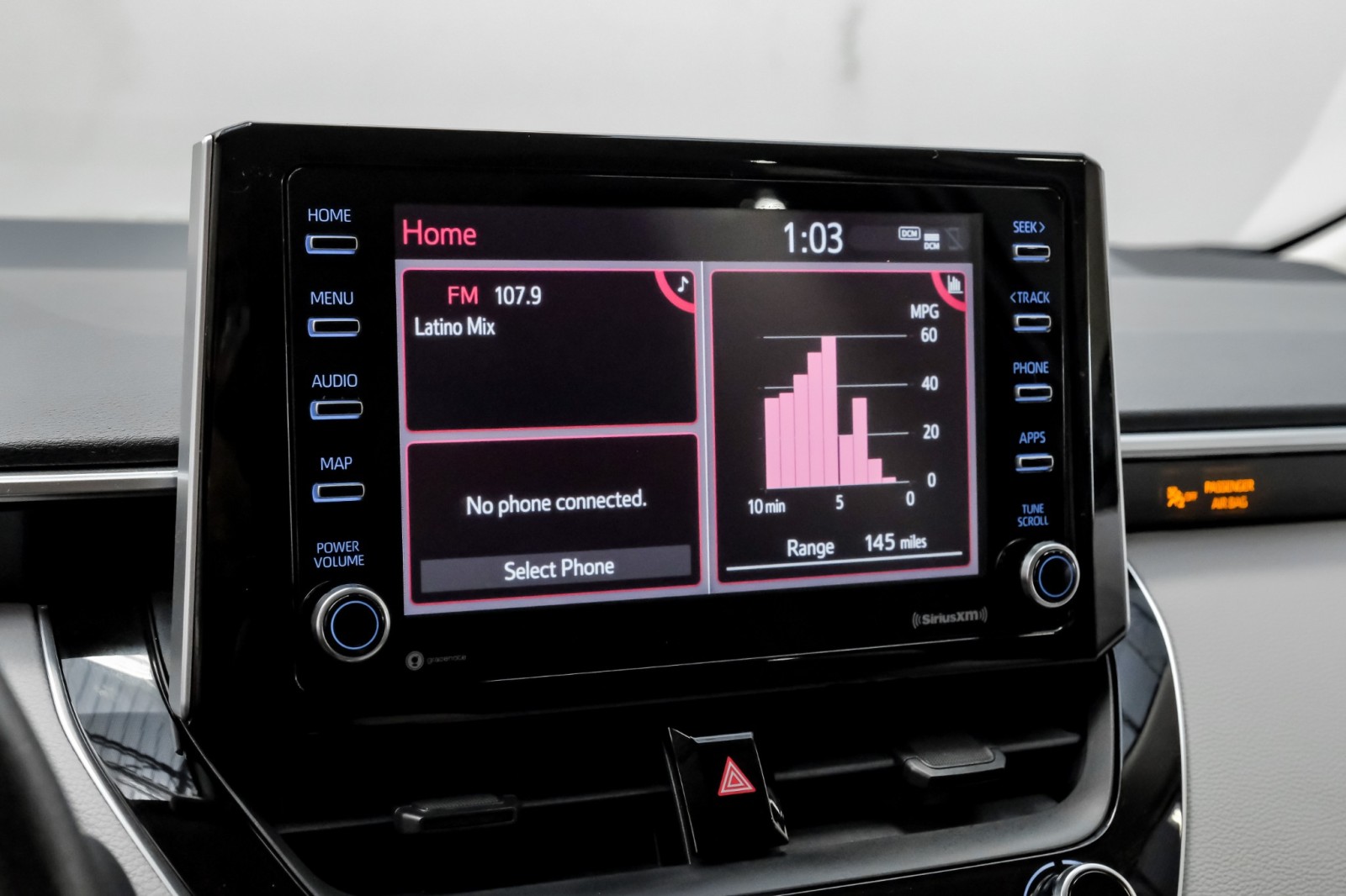 2021 Toyota Corolla LE Apple Carplay Dynamic Radar Toyota Safety Sense 26