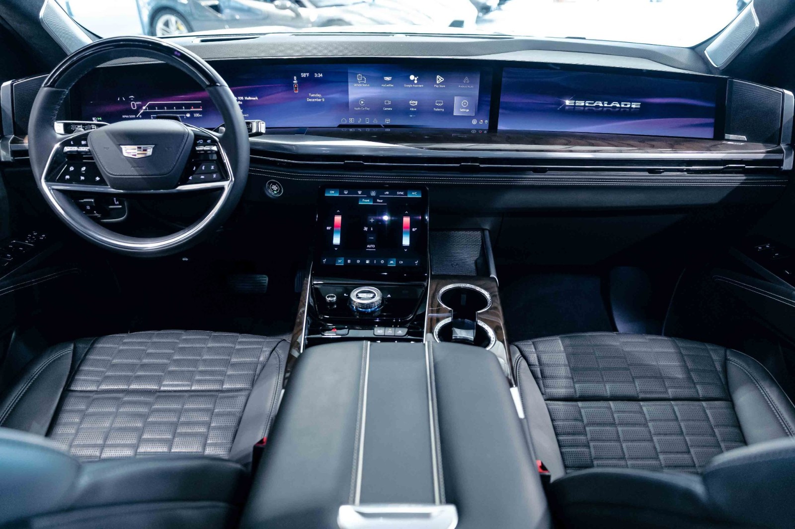 Used Car 2025 Cadillac Escalade  4wd Sport Platinum For Sale Under $130,000 In Boerne, Texas