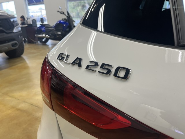 2022 Mercedes-Benz GLA GLA 250 9