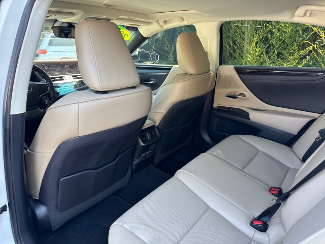 LexusES38