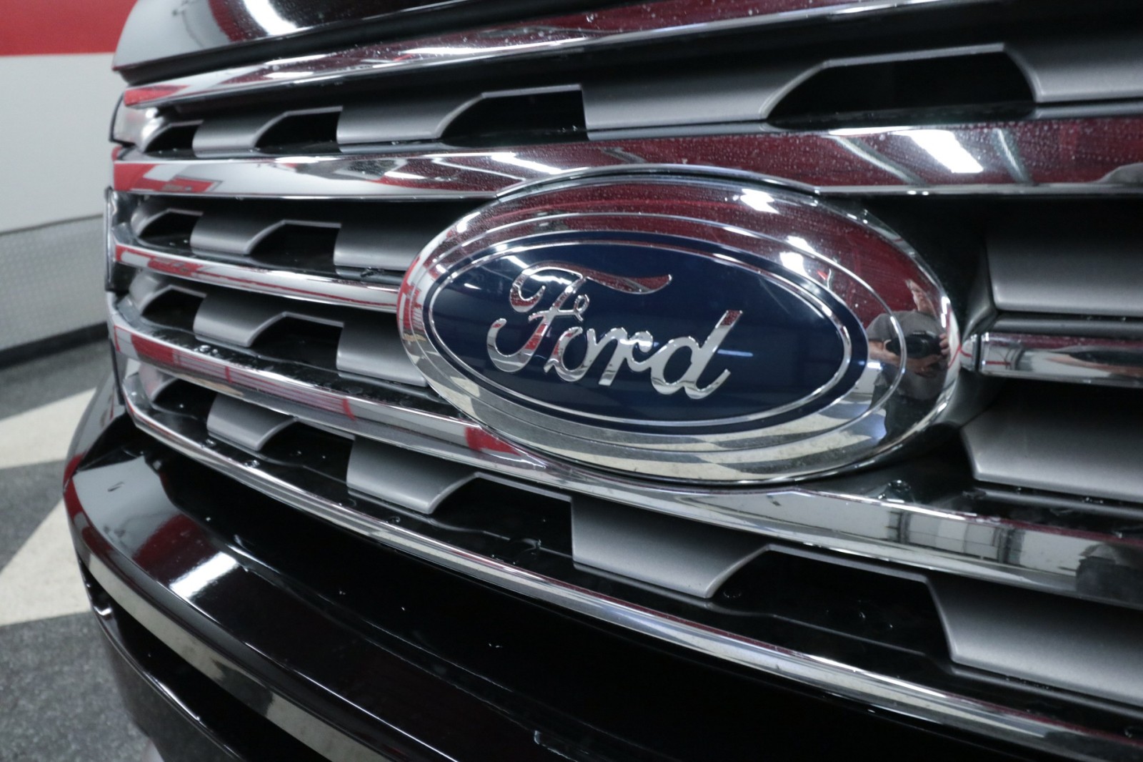 Used Car 2021 Ford Expedition  Limited For Sale Under $35,000 In Austin, Texas