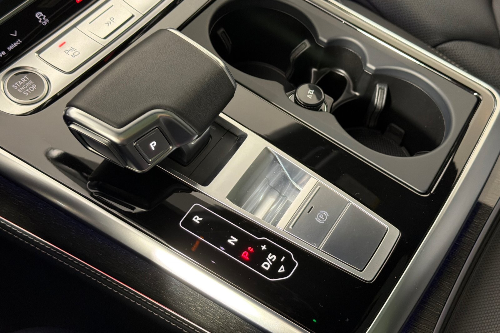 Used 2025 Mythos Black Metallic Audi Prestige 55 TFSI quattro image 21