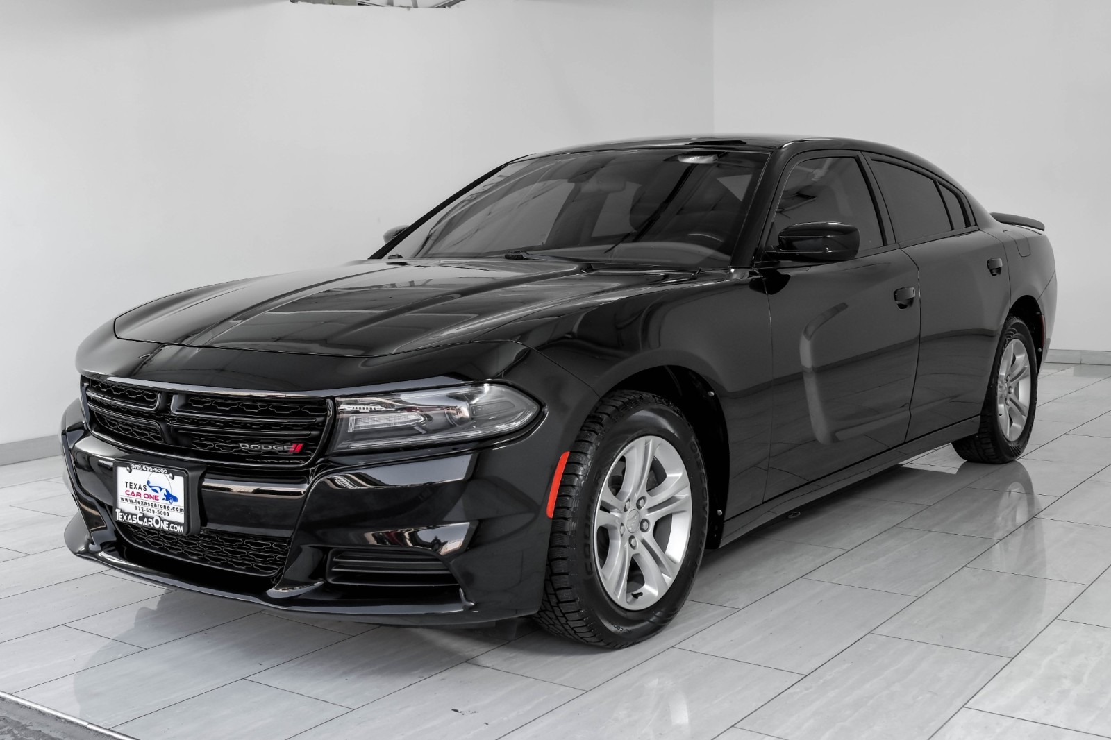 2019 Dodge Charger SXT AUTOMATIC HEATED SEATS REAR CAMERA KEYLESS STA 4