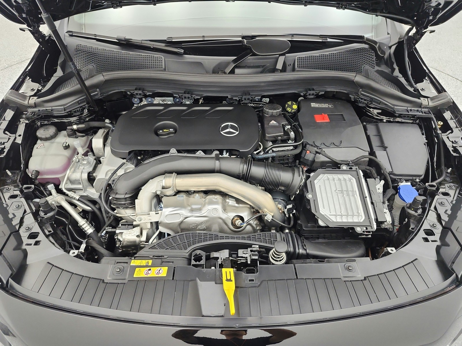 New 2026 Night Black Mercedes-Benz GLA 250 SUV image 12