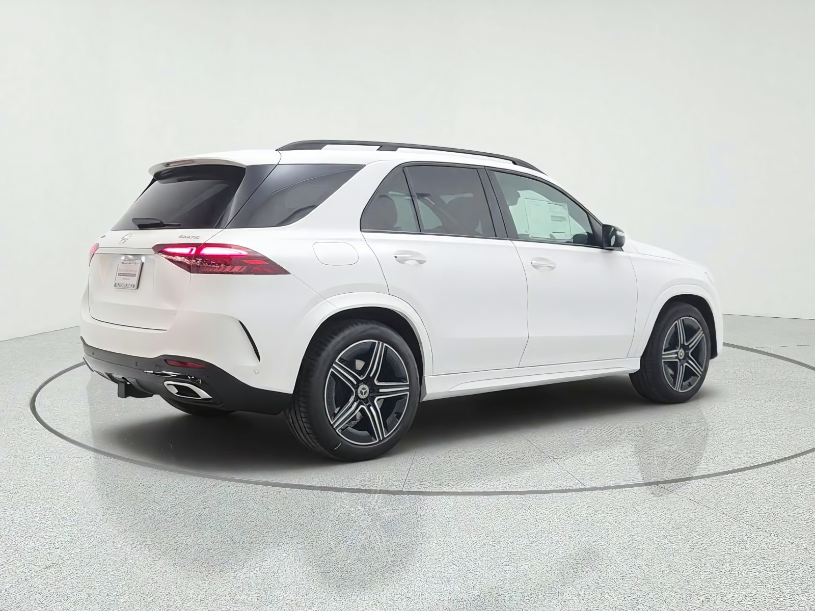 New 2026 MANUFAKTUR Moonlight White magno Mercedes-Benz GLE 450 4MATIC® SUV image 5