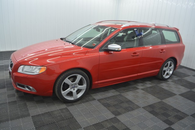 Used 2010 Volvo V70 R-Design Wagon for sale in Geneva NY