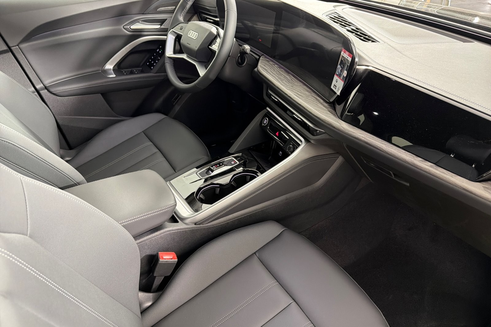 New 2026 Glacier White Metallic Audi Premium 2.0 TFSI quattro image 15