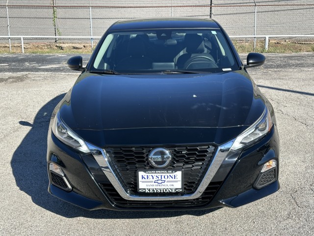 2022 Nissan Altima 2.5 SV 8