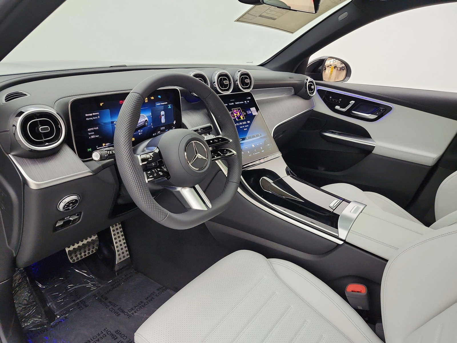 New 2027 Verde Silver Metallic Mercedes-Benz GLC 300 SUV image 10