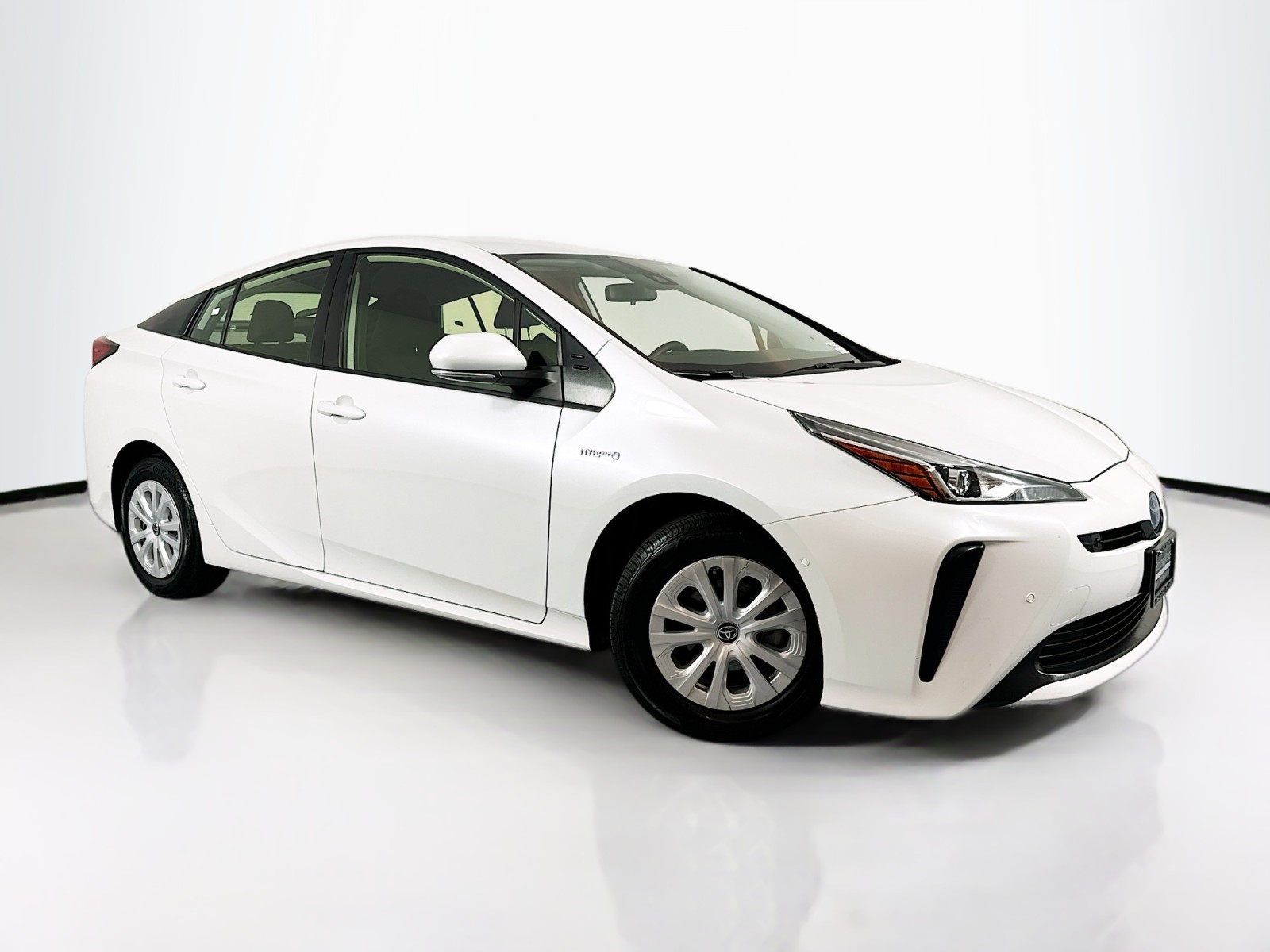 2021 Toyota Prius LE 3