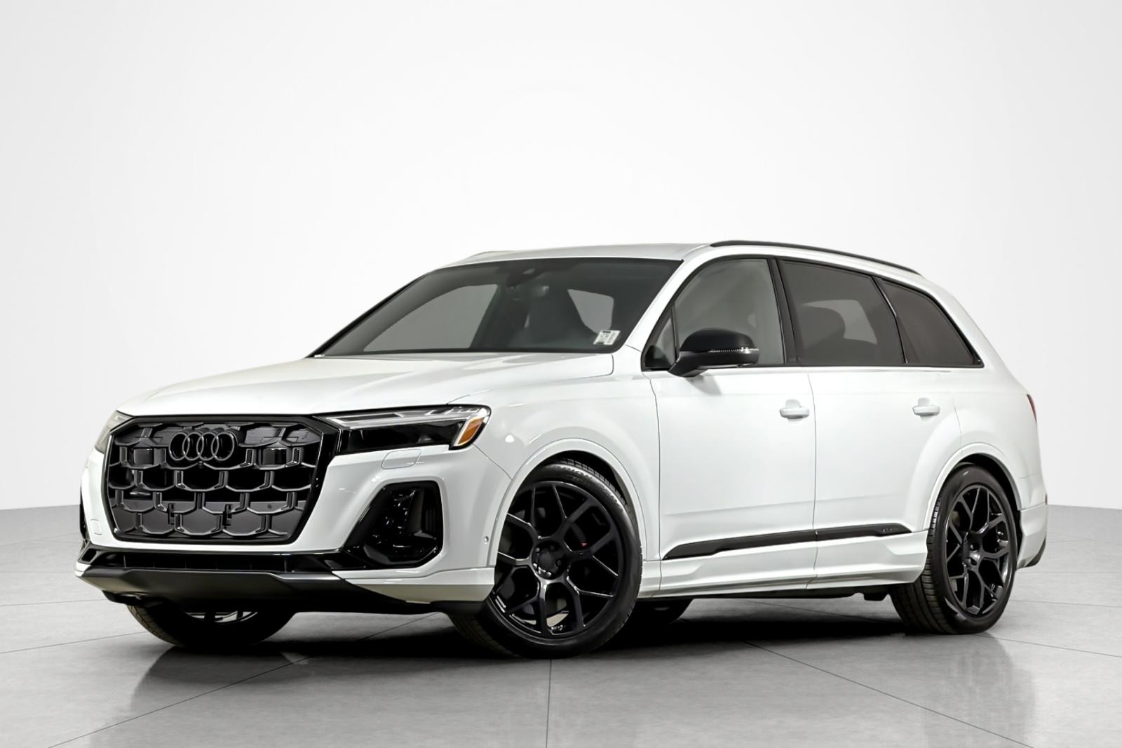 2026 Audi SQ7 Premium Plus quattro