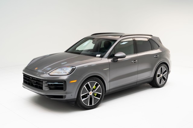 2026  Cayenne E-Hybrid in , 