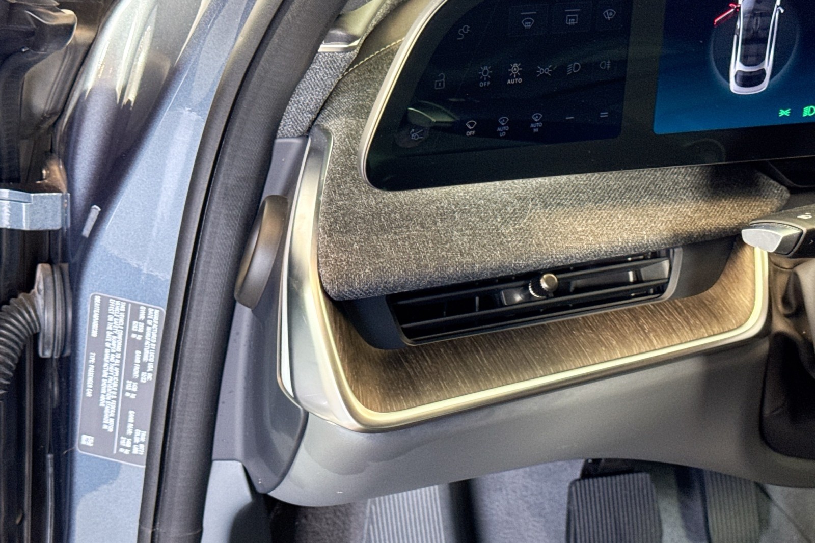 Used 2024 Quantum Grey Metallic Lucid Touring image 10