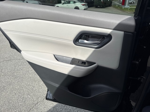 NissanRogue19