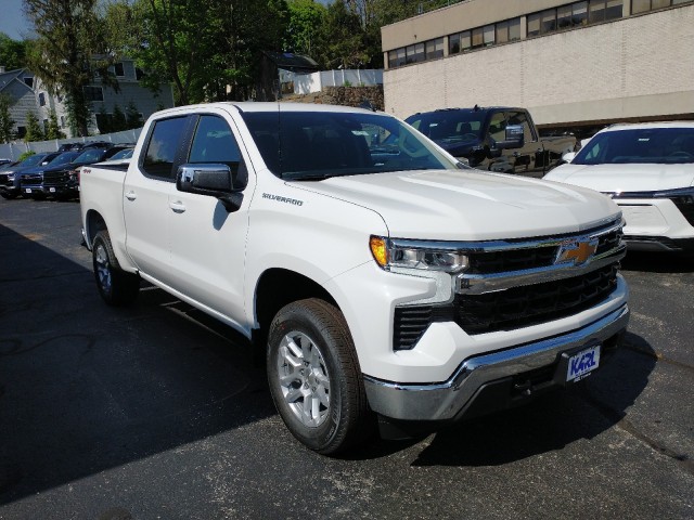 2024 Chevrolet Silverado 1500 LT 3